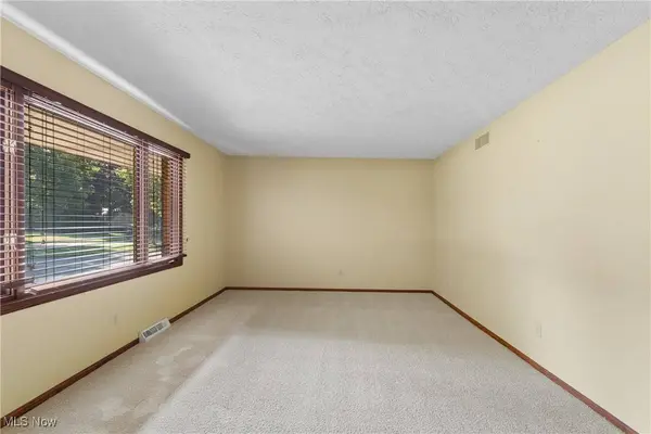 120 Vineyard WAY, Doylestown, OH 44230