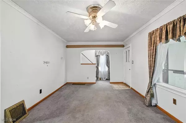 1551 Glenmount AVE, Akron, OH 44301