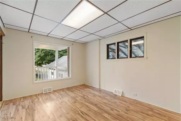 164 Park AVE NW, New Philadelphia, OH 44663