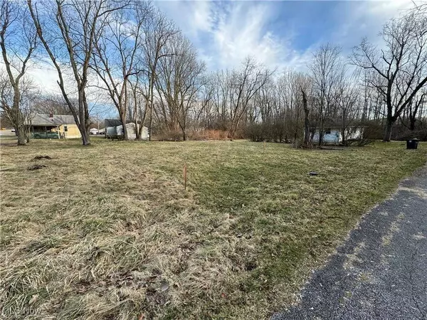 1229 Pickford AVE, Akron, OH 44320