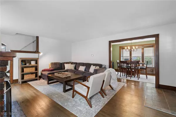 1721 13th ST, Cuyahoga Falls, OH 44223