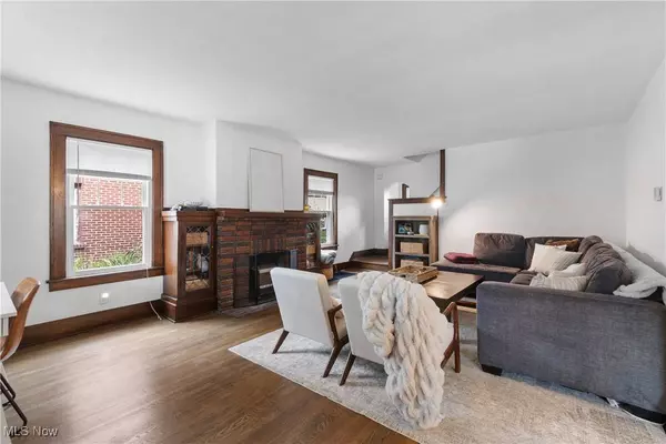 1721 13th ST, Cuyahoga Falls, OH 44223