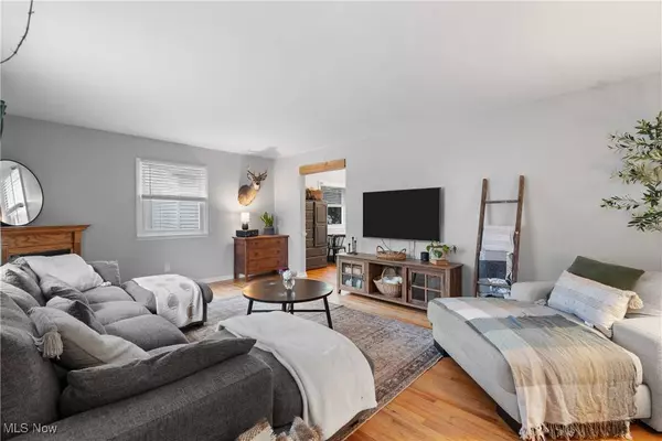 690 Saint Clair AVE, Barberton, OH 44203