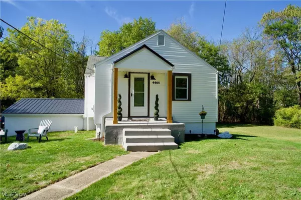 4465 Eastland AVE NE, Louisville, OH 44641