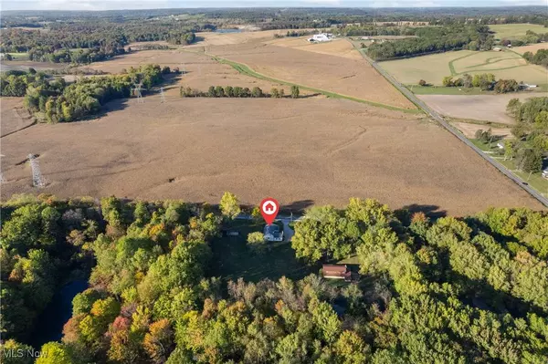 19043 Shifferly RD, North Lawrence, OH 44666