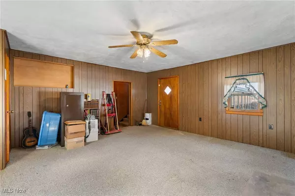 19043 Shifferly RD, North Lawrence, OH 44666