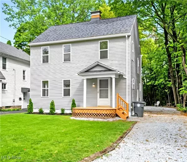 427 Kathleen ST, Akron, OH 44303