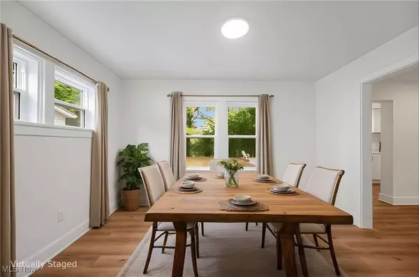 427 Kathleen ST, Akron, OH 44303