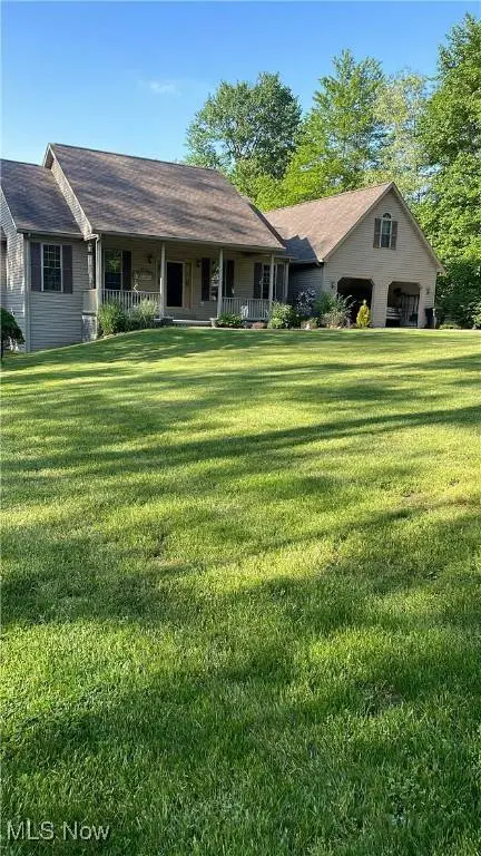 3115 Lovers LN, Ravenna, OH 44266