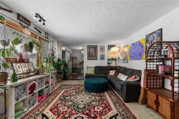 2586 Taylor ST, Wooster, OH 44691