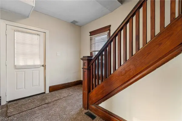 301 E Voris ST, Akron, OH 44311