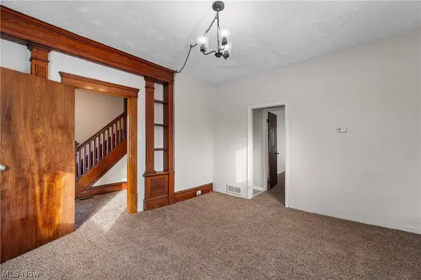 301 E Voris ST, Akron, OH 44311