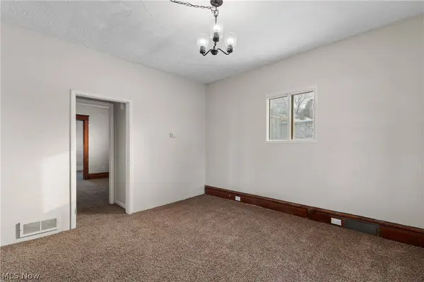 301 E Voris ST, Akron, OH 44311