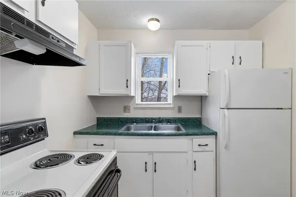 732 Vernon Odom BLVD, Akron, OH 44307