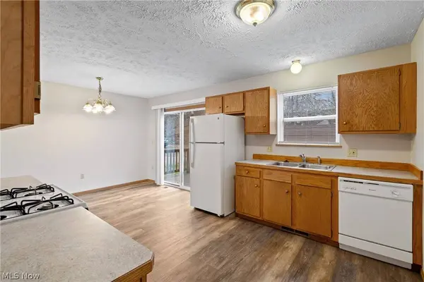 103 W Crosier ST, Akron, OH 44311