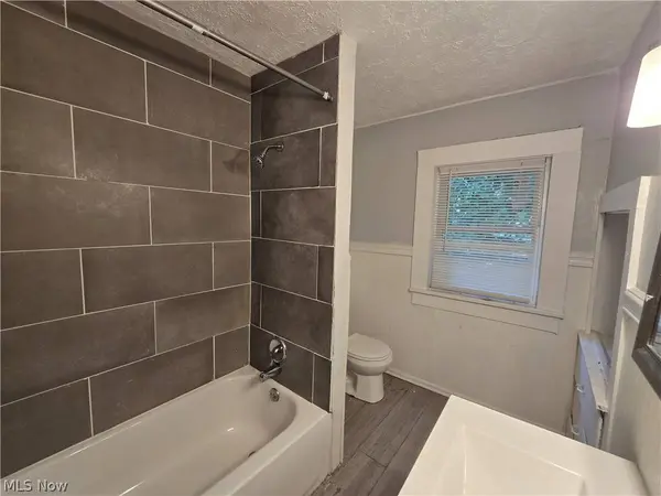 1412 Woodland AVE NW, Canton, OH 44703