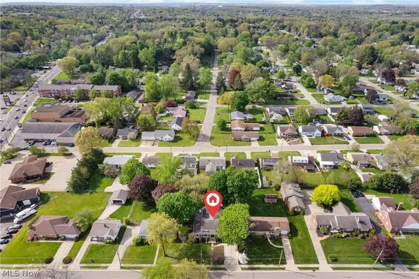 134 Bonnett ST SW, North Canton, OH 44720