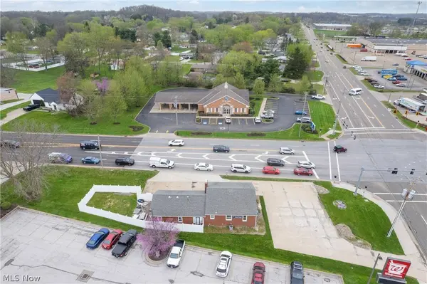 5112 Portage ST NW, North Canton, OH 44720