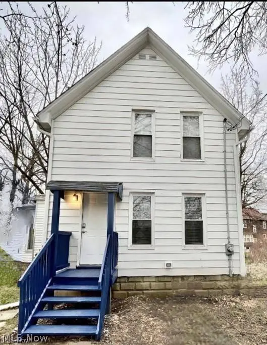 484 Spicer ST, Akron, OH 44311