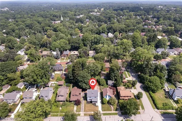 1061 Emma AVE, Akron, OH 44302