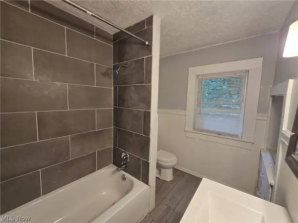 1412 Woodland AVE NW, Canton, OH 44703