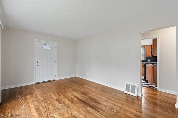 1335 Greenwood AVE, Akron, OH 44320