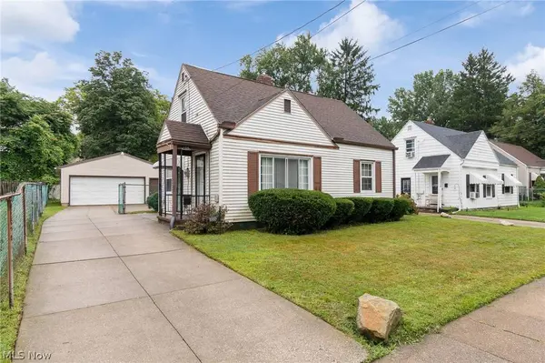 1335 Greenwood AVE, Akron, OH 44320