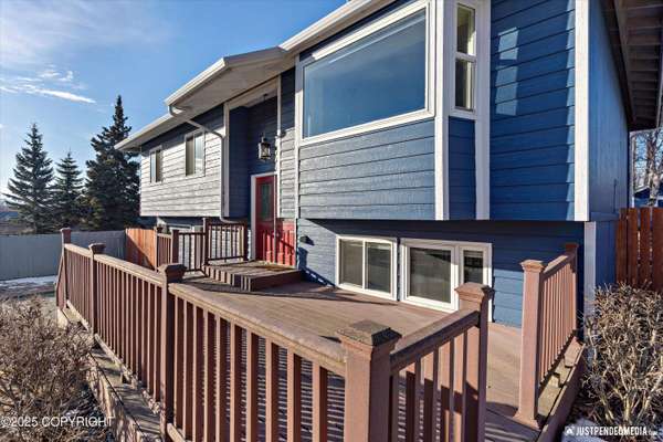 3410 Perenosa Bay DR, Anchorage, AK 99515