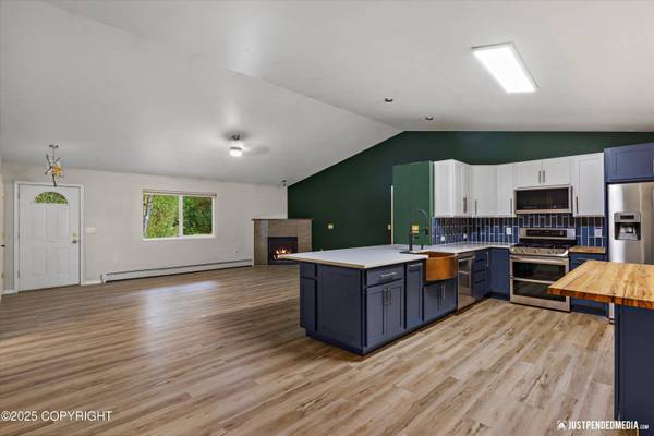 7362 W Terry L CIR, Wasilla, AK 99623