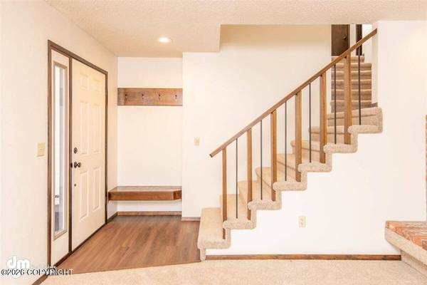 2350/2356 Success DR, Anchorage, AK 99504