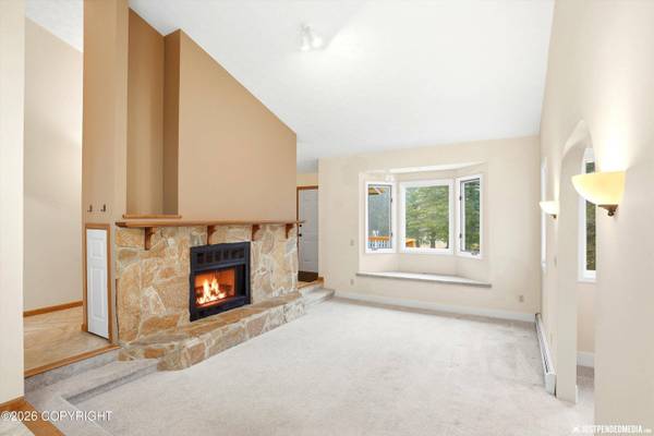 9200 Basher DR, Anchorage, AK 99507