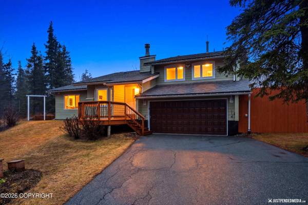 9200 Basher DR, Anchorage, AK 99507