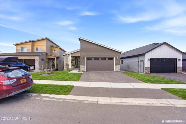 8862 Chalk Hill LOOP, Anchorage, AK 99502