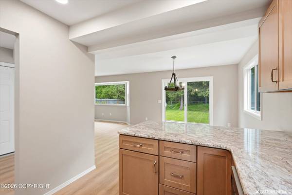 9121 Little Creek DR, Anchorage, AK 99507