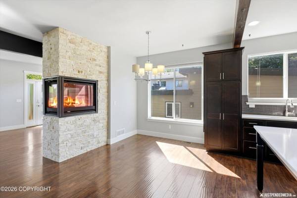 1510 H ST, Anchorage, AK 99501