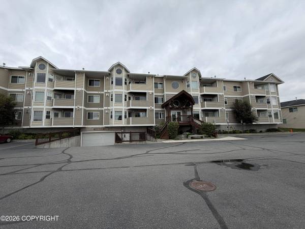 11351 Discovery View DR #206, Anchorage, AK 99515
