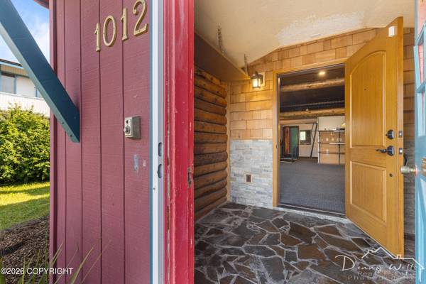 1012 E 9th AVE, Anchorage, AK 99501