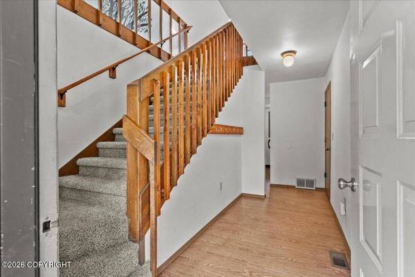 13914 W Sunrise DR, Big Lake, AK 99623