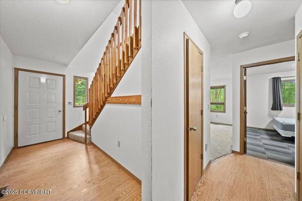 13914 W Sunrise DR, Big Lake, AK 99623