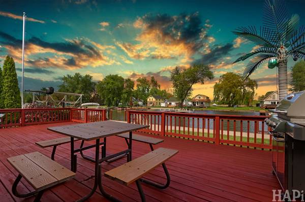 707 Kingston Blvd, Mchenry, IL 60050-7115