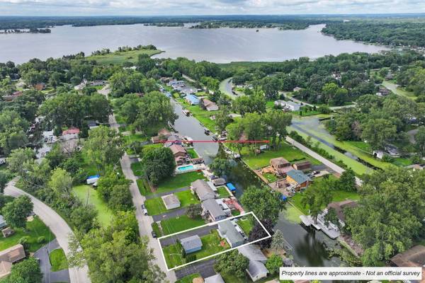 614 Livingston ST, Mchenry, IL 60050