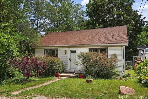 13 Highview AVE, Fox Lake, IL 60020