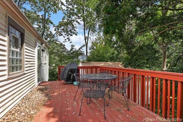 13 Highview AVE, Fox Lake, IL 60020