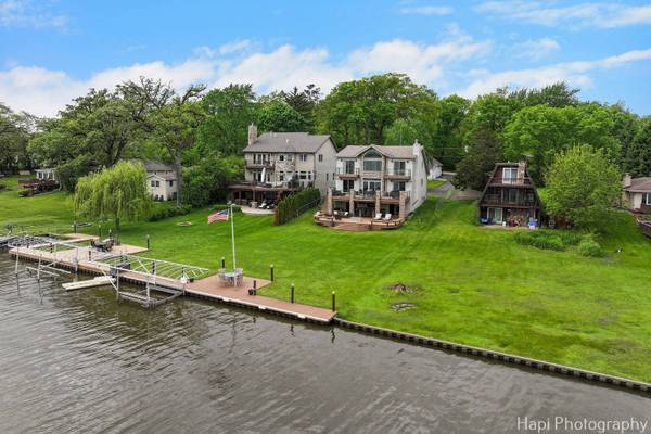 27673 W LAKE SHORE DR, Spring Grove, IL 60081