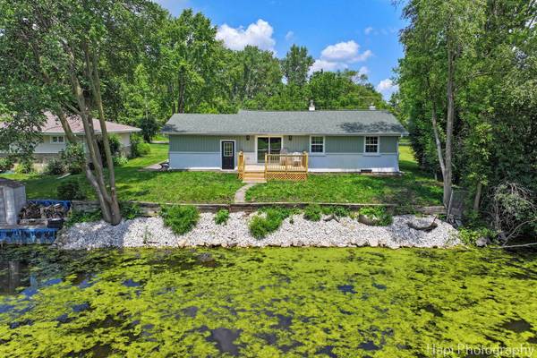 26097 W Channel AVE, Antioch, IL 60002