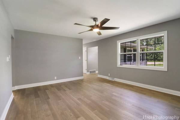 26097 W Channel AVE, Antioch, IL 60002