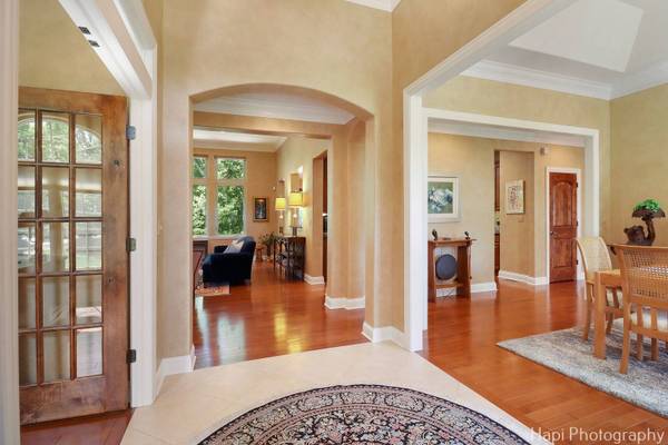 9516 Thousand Oaks DR, Spring Grove, IL 60081