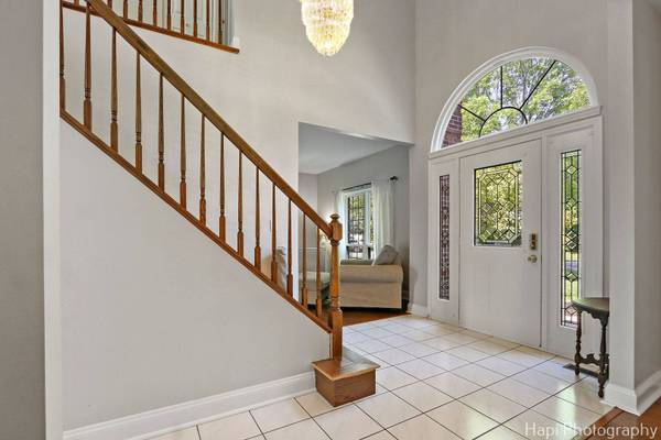 232 Bobolink DR, Grayslake, IL 60030