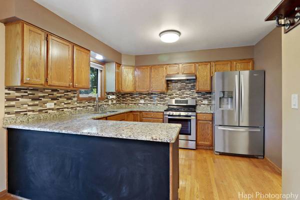 39 N Lake AVE, Fox Lake, IL 60020