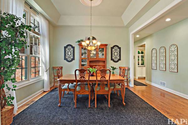 9436 Bellaire LN, Spring Grove, IL 60081